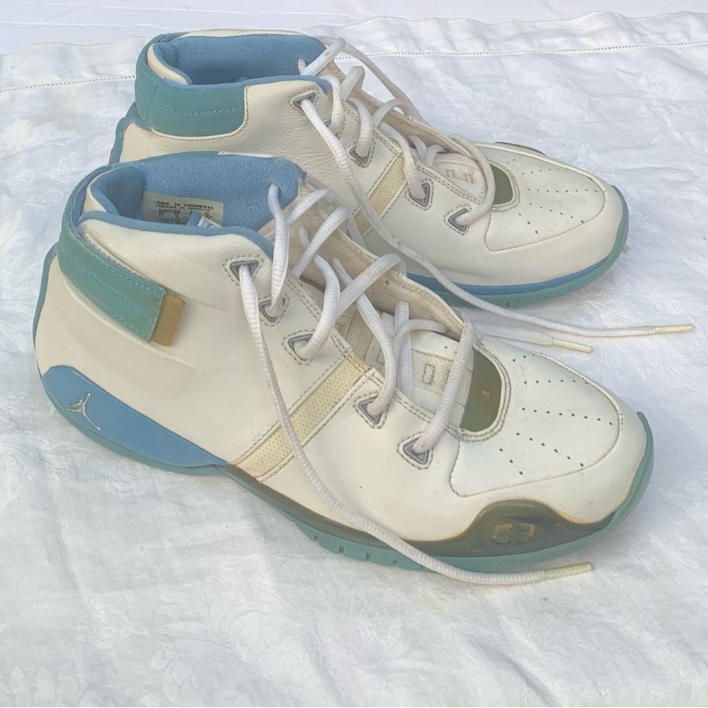 Jordan Sneakers size 7Y